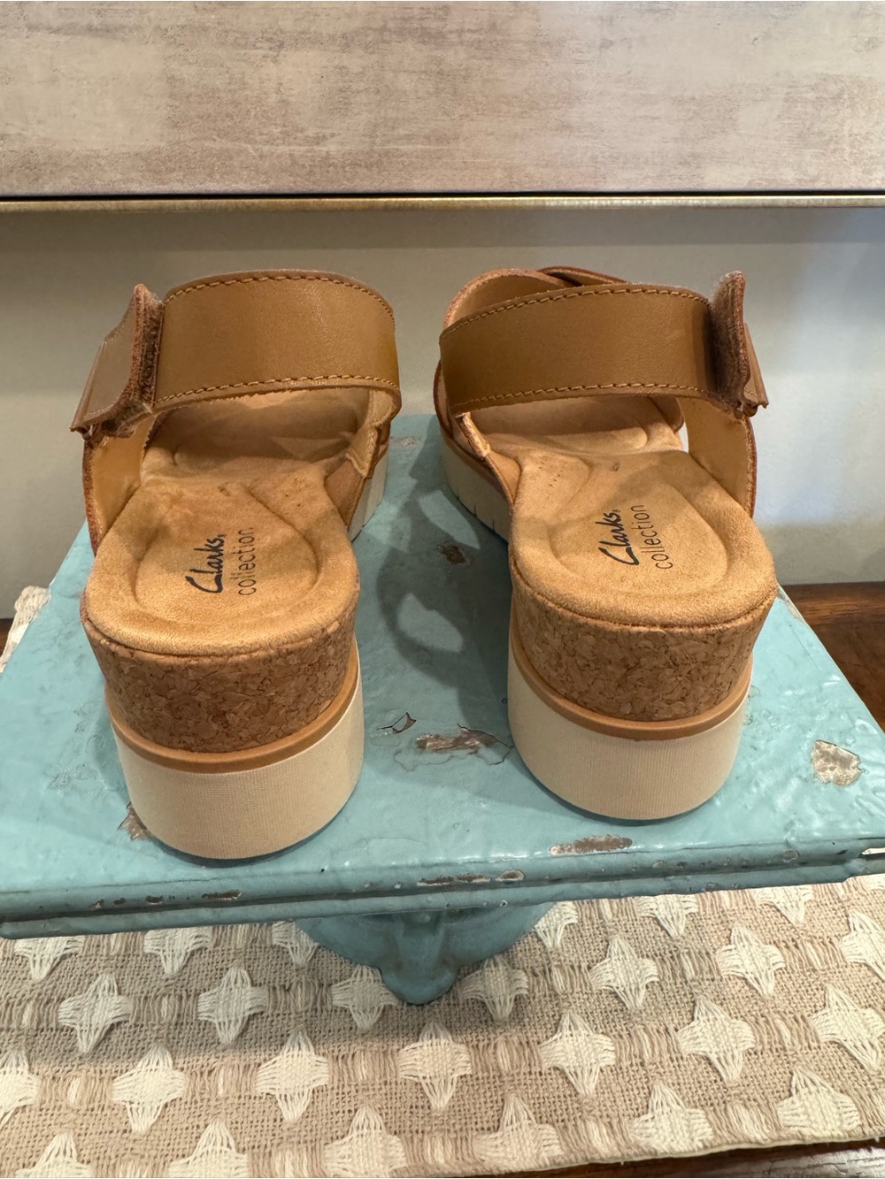 Clarks Collection Leather Heeled Sandals -Diaz Cross Size 9.5 Tan NIB - Picture 3 of 11